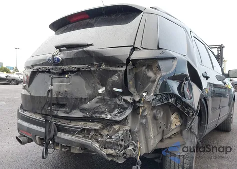 2018 Ford Explorer Sport z USA, uszkodzony, nr VIN 1FM5K8GT5JGC72689